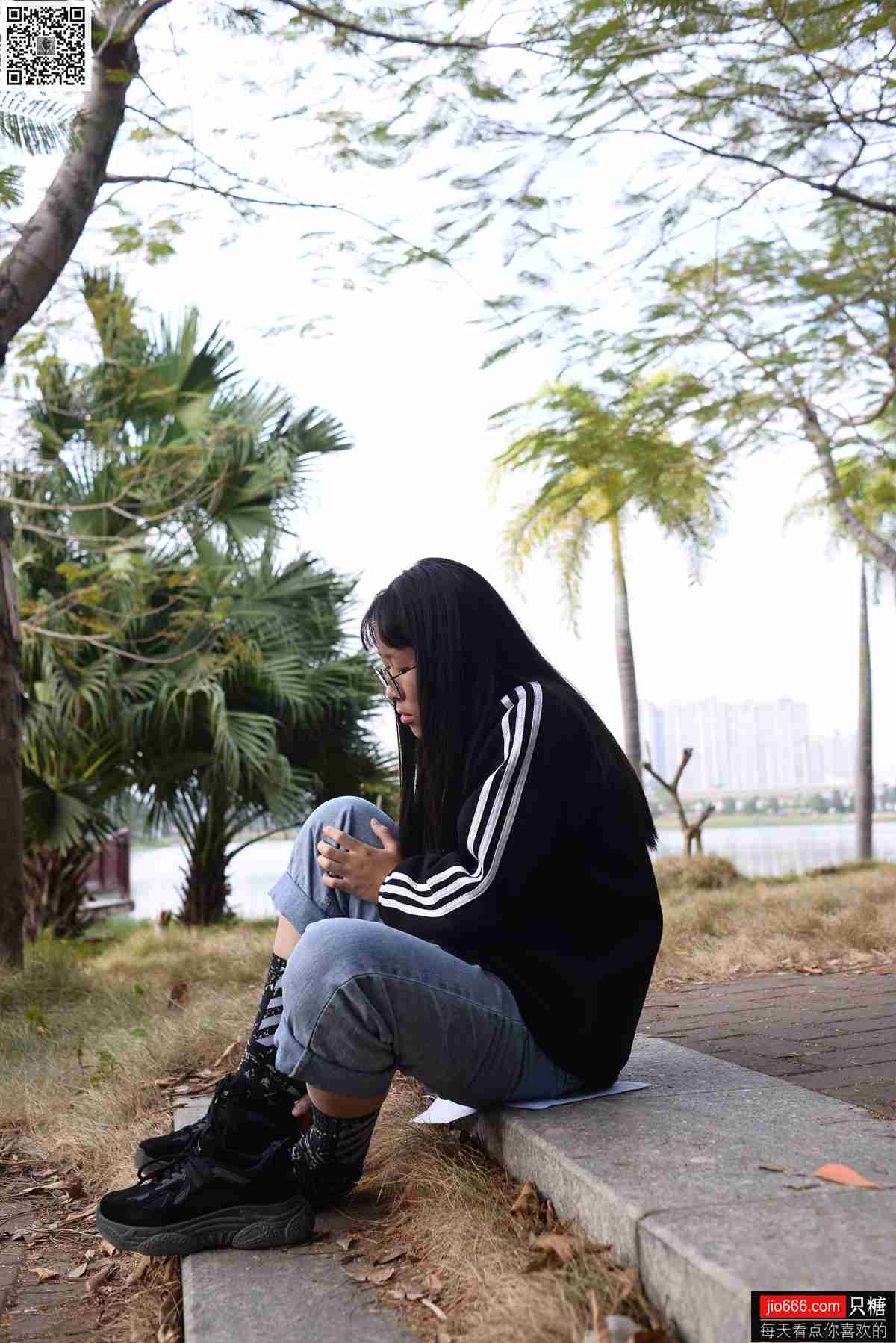 图片[205]-[只糖棉袜] NO.125 小歪 十一月，再见!十二月，你好 在线浏览 – 速更版-美库