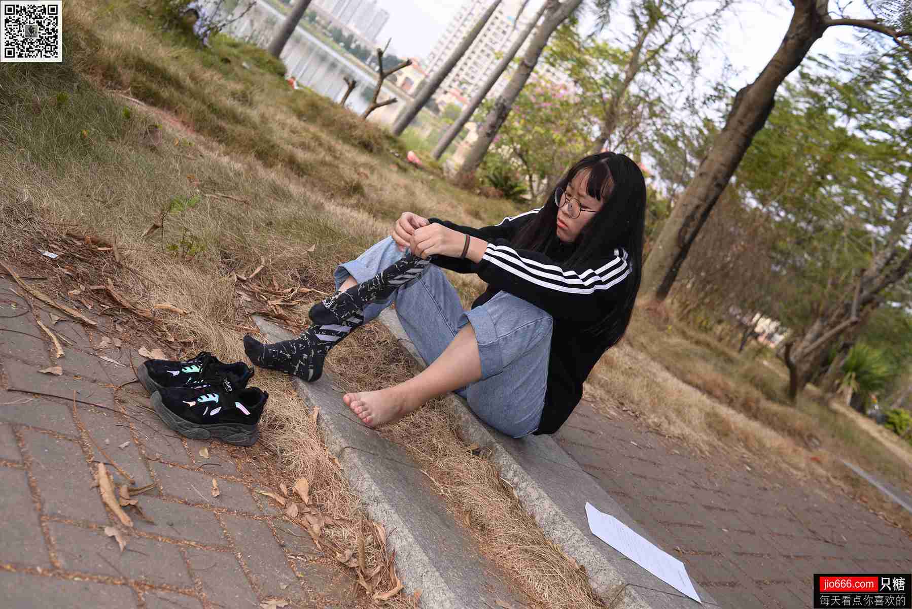 图片[246]-[只糖棉袜] NO.125 小歪 十一月，再见!十二月，你好 在线浏览 – 速更版-美库