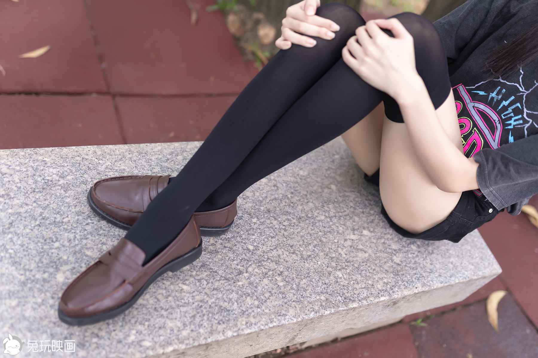 图片[13]-兔玩映画 C131 热裤黑袜 – 速更版-美库