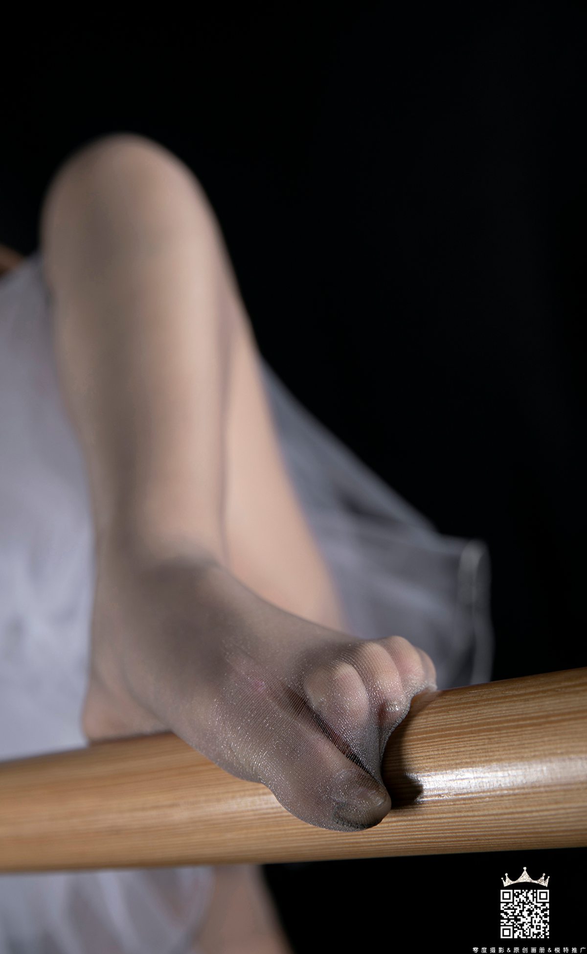 图片[4]-[LD零度摄影] 第103期 职业模特 皮皮 [43P] – 速更版-美库