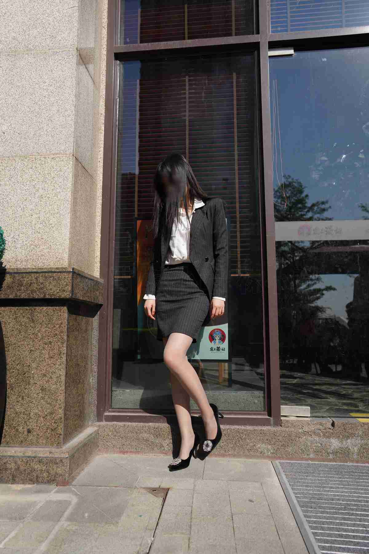 图片[42]-[kittyWawa袜小喵] KT256 户外职业装[98P] – 速更版-美库