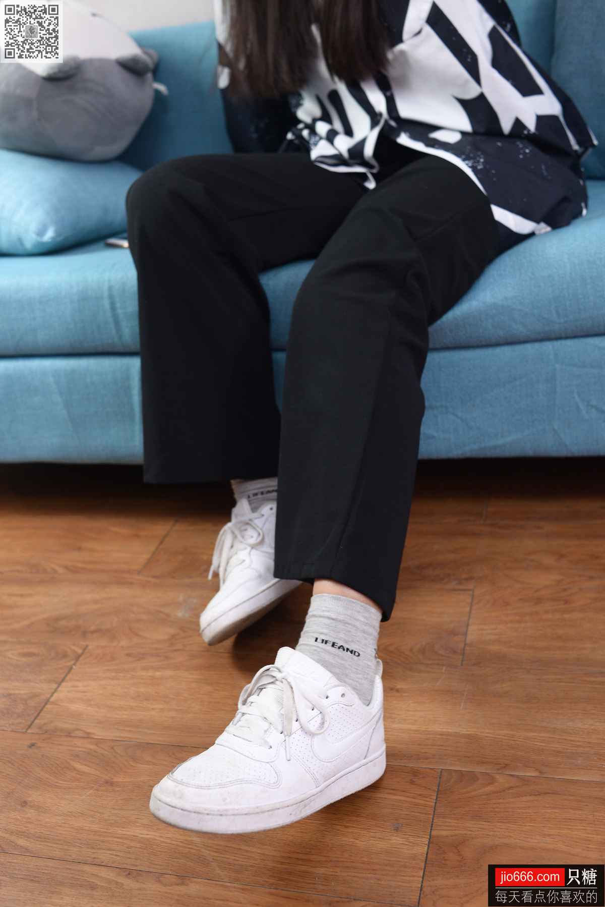 图片[5]-[只糖棉袜] NO.132 曼曼 花开如火 也如寂寞[128P] – 速更版-美库