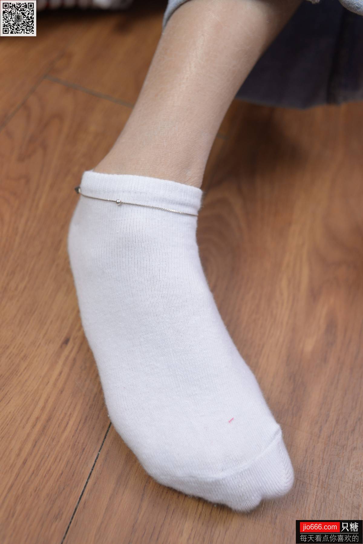 图片[137]-[只糖棉袜] NO.129 冬冬 红与白里的牛仔裤温暖时光 [258P] – 速更版-美库