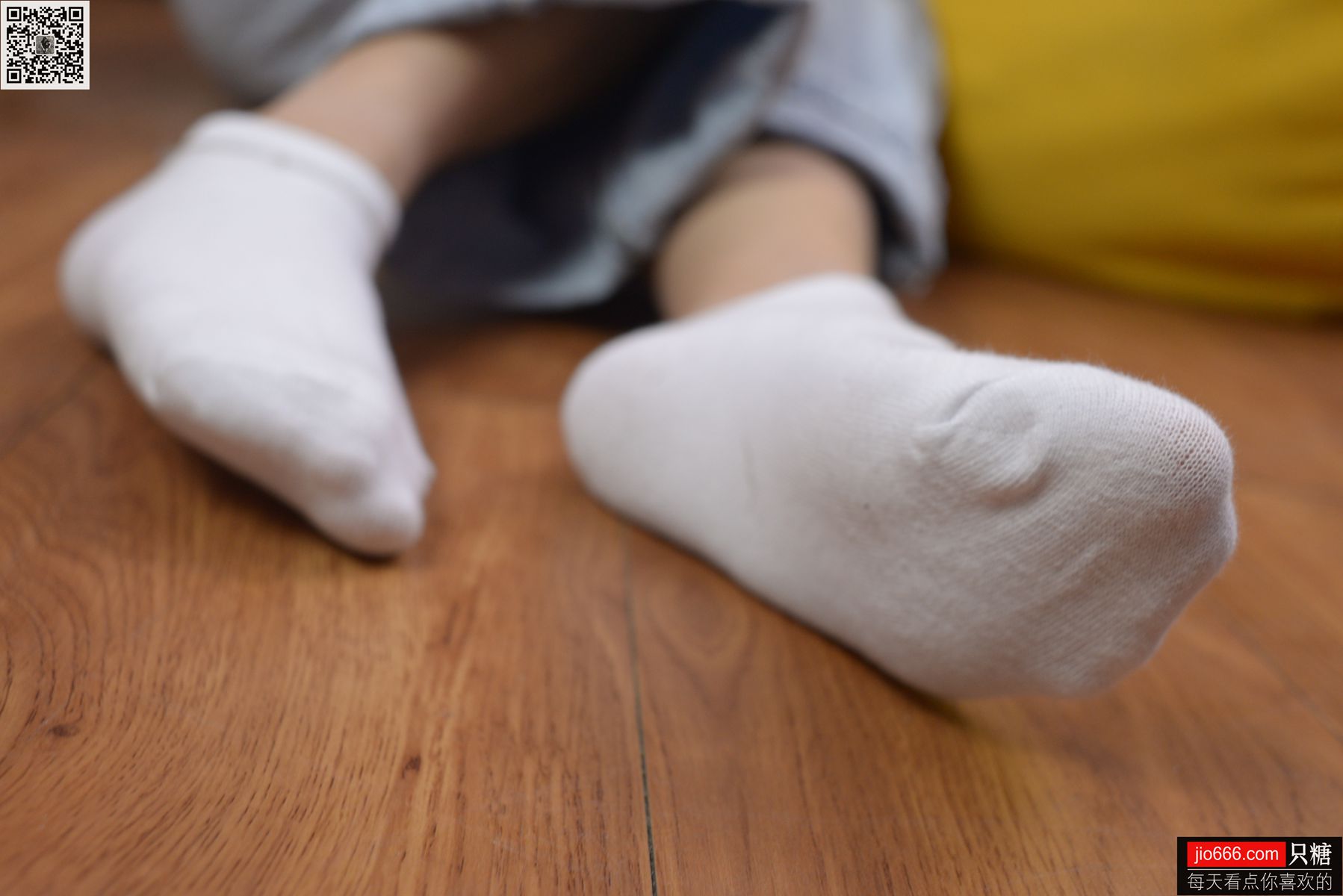 图片[249]-[只糖棉袜] NO.129 冬冬 红与白里的牛仔裤温暖时光 [258P] – 速更版-美库