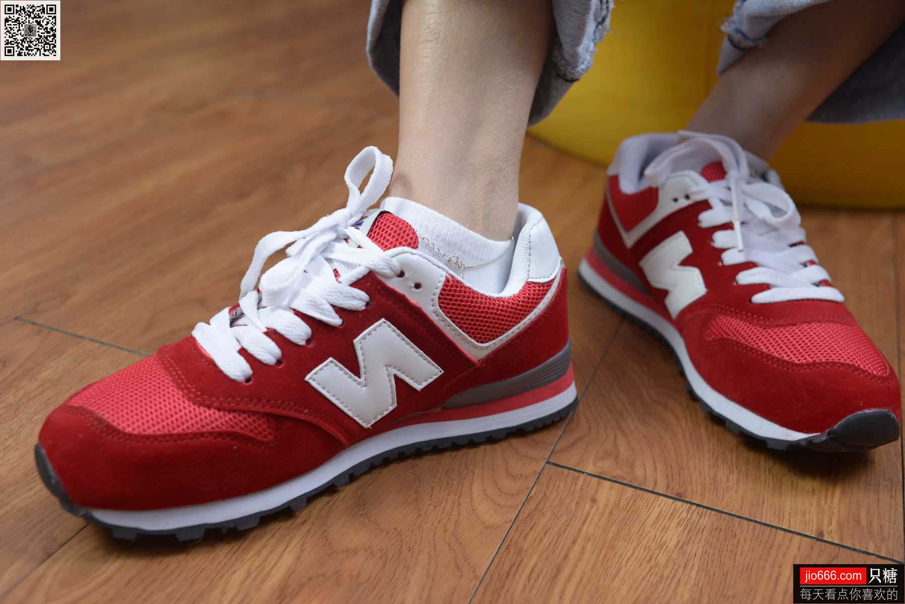 图片[70]-[只糖棉袜] NO.129 冬冬 红与白里的牛仔裤温暖时光 [258P] – 速更版-美库