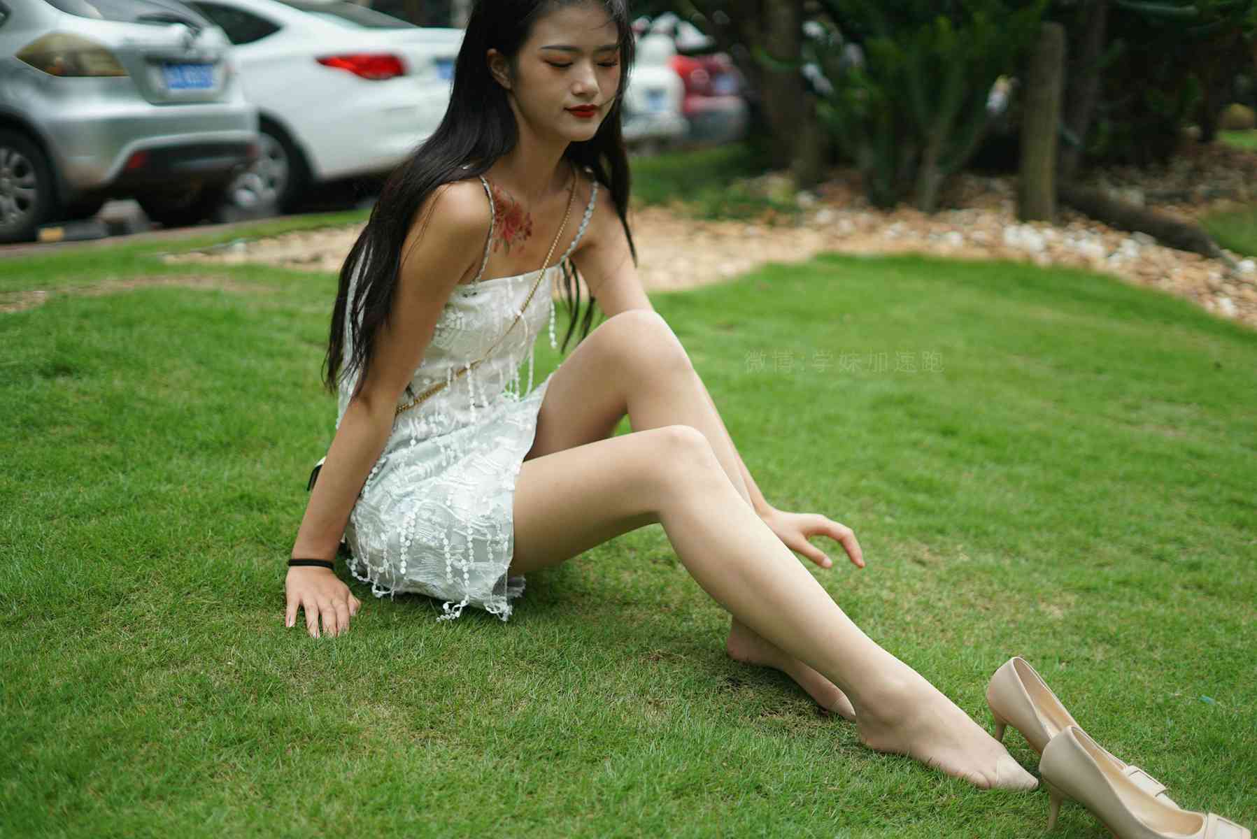 图片[9]-[学妹加速跑] 2020.09.03 XM079《草地上的绿茶jio-鹿酱》[98P] – 速更版-美库