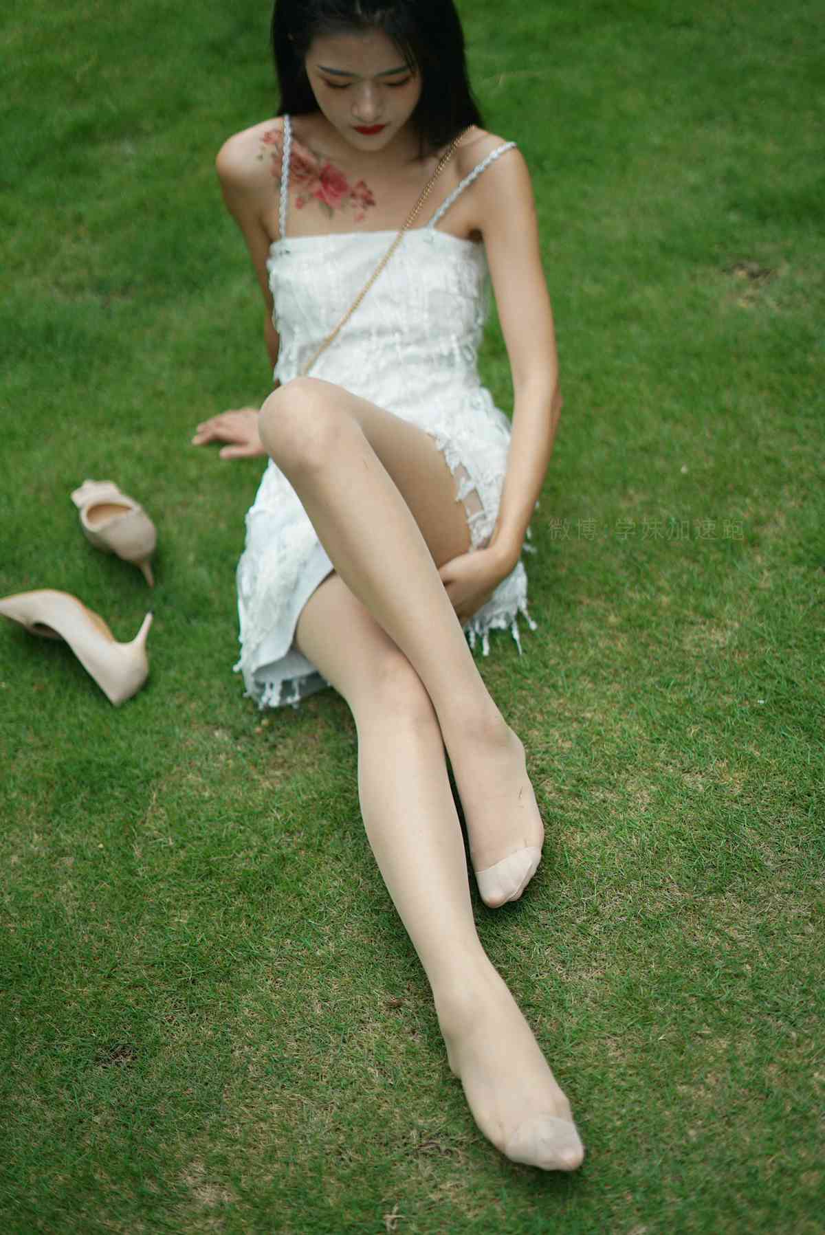 图片[92]-[学妹加速跑] 2020.09.03 XM079《草地上的绿茶jio-鹿酱》[98P] – 速更版-美库