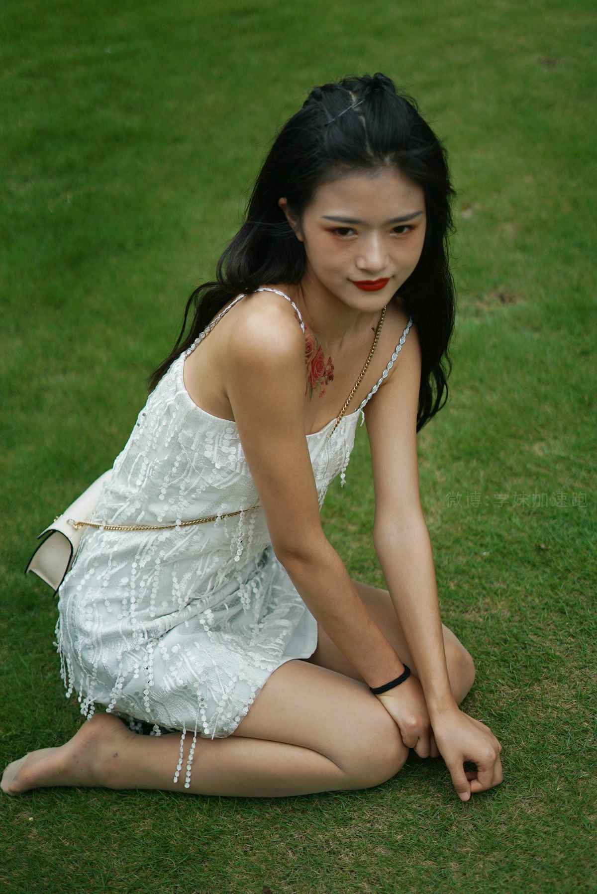 图片[59]-[学妹加速跑] 2020.09.03 XM079《草地上的绿茶jio-鹿酱》[98P] – 速更版-美库