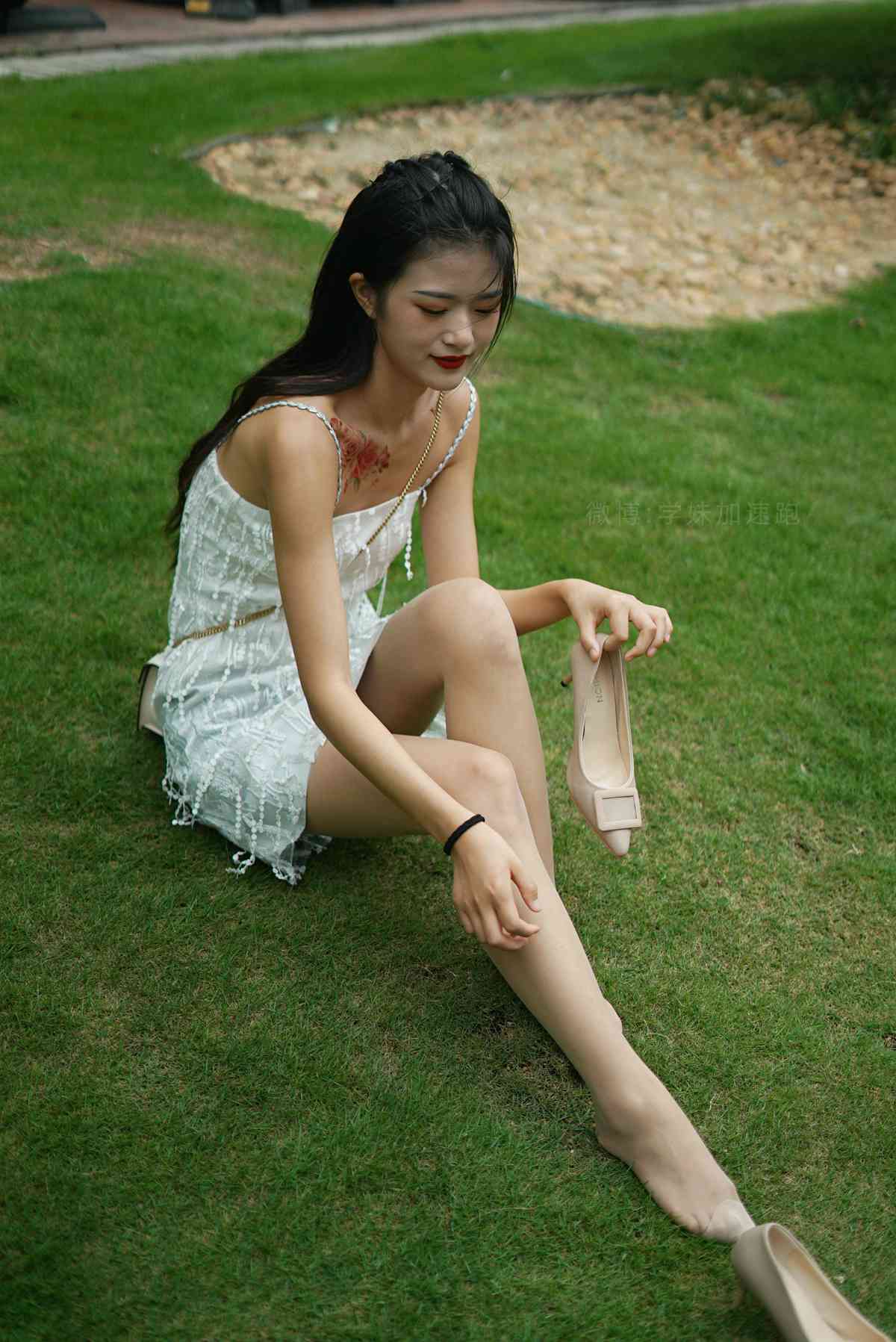 图片[62]-[学妹加速跑] 2020.09.03 XM079《草地上的绿茶jio-鹿酱》[98P] – 速更版-美库