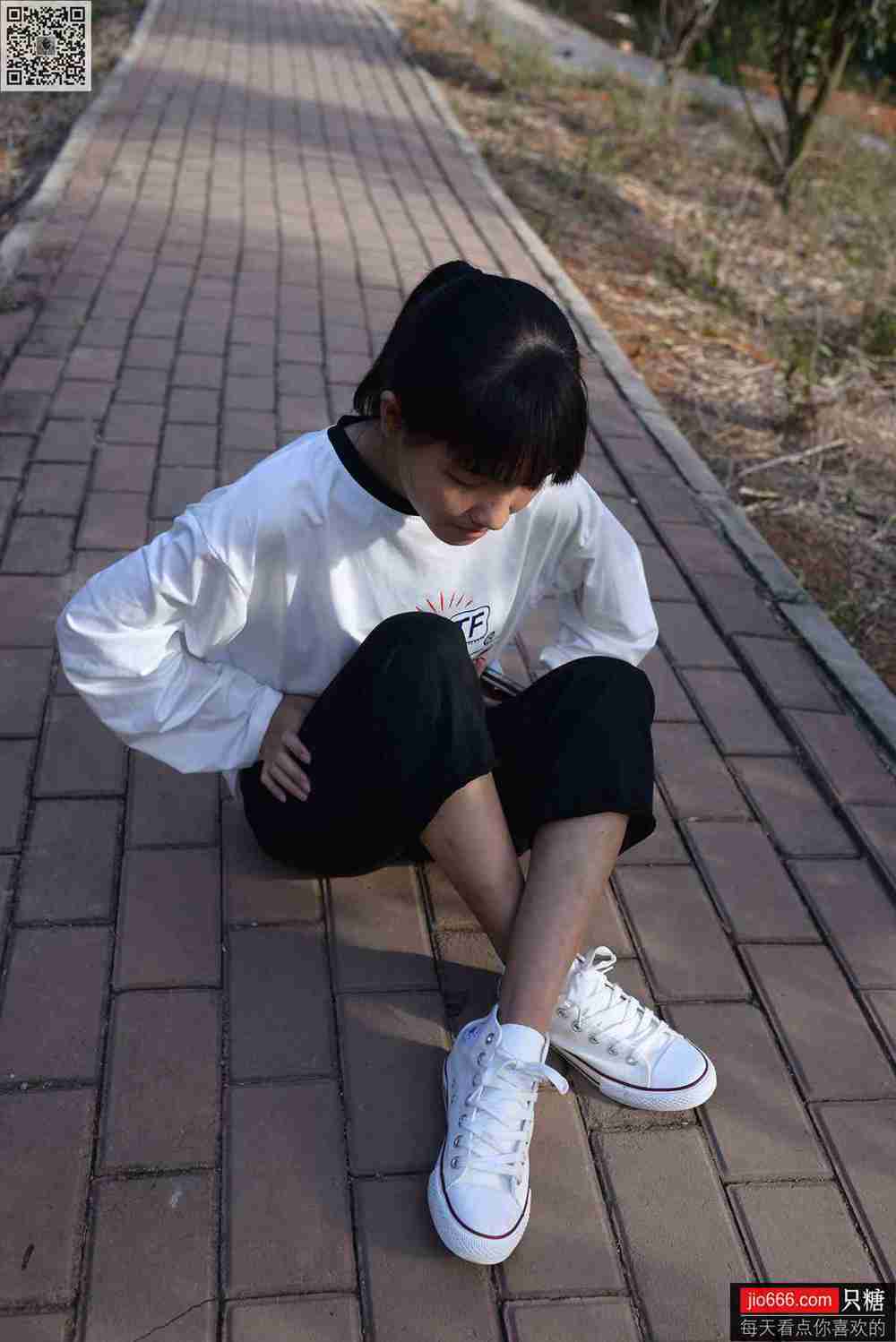 图片[294]-[只糖棉袜]NO.133 点点 没有一个冬天不可逾越[312P] – 速更版-美库