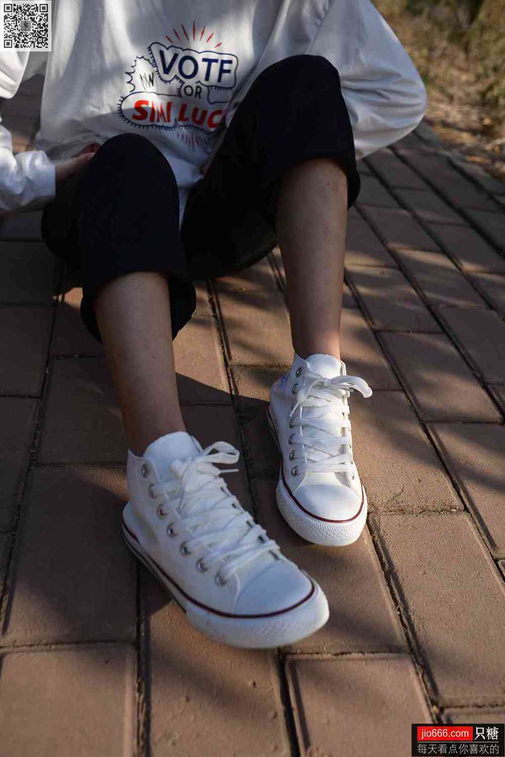 图片[255]-[只糖棉袜]NO.133 点点 没有一个冬天不可逾越[312P] – 速更版-美库