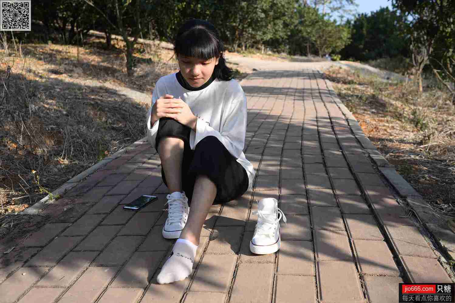 图片[313]-[只糖棉袜]NO.133 点点 没有一个冬天不可逾越[312P] – 速更版-美库