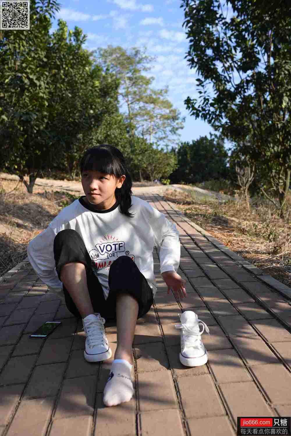 图片[123]-[只糖棉袜]NO.133 点点 没有一个冬天不可逾越[312P] – 速更版-美库