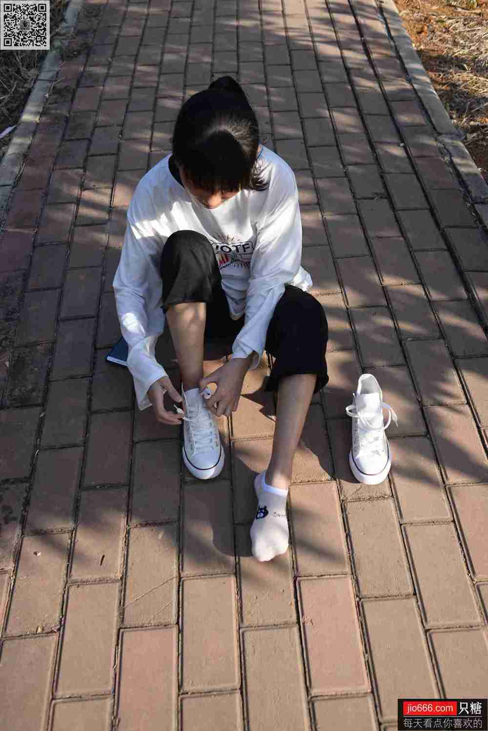 图片[297]-[只糖棉袜]NO.133 点点 没有一个冬天不可逾越[312P] – 速更版-美库