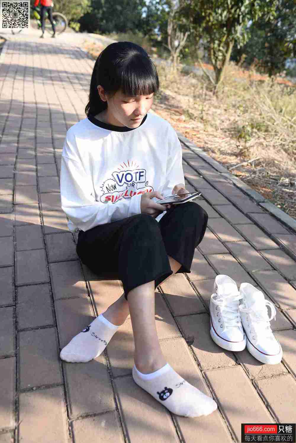 图片[237]-[只糖棉袜]NO.133 点点 没有一个冬天不可逾越[312P] – 速更版-美库