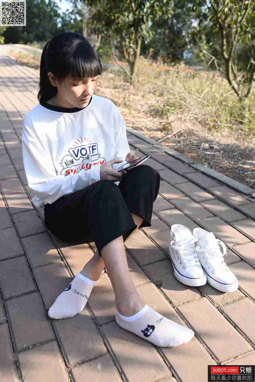 图片[205]-[只糖棉袜]NO.133 点点 没有一个冬天不可逾越[312P] – 速更版-美库