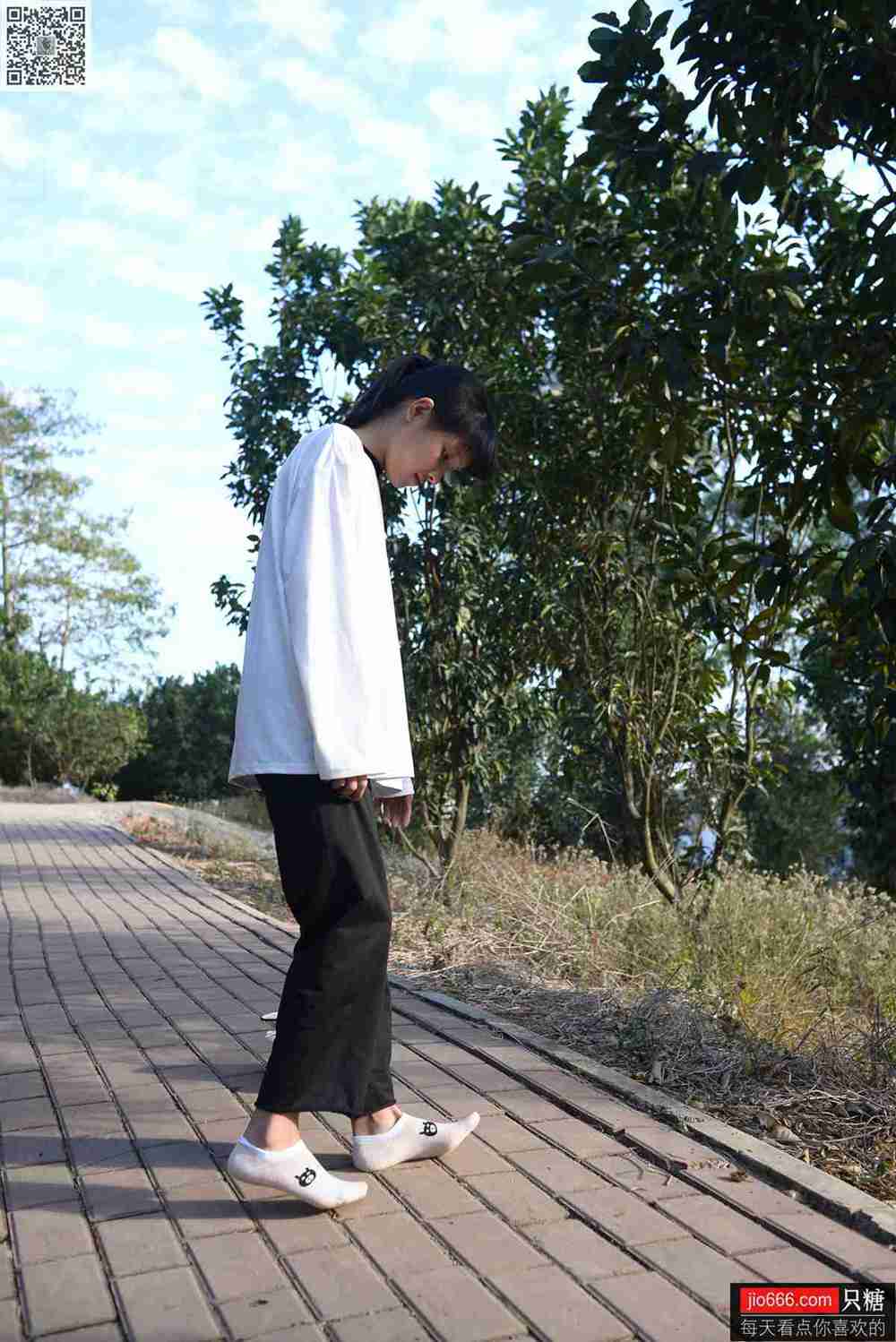 图片[310]-[只糖棉袜]NO.133 点点 没有一个冬天不可逾越[312P] – 速更版-美库