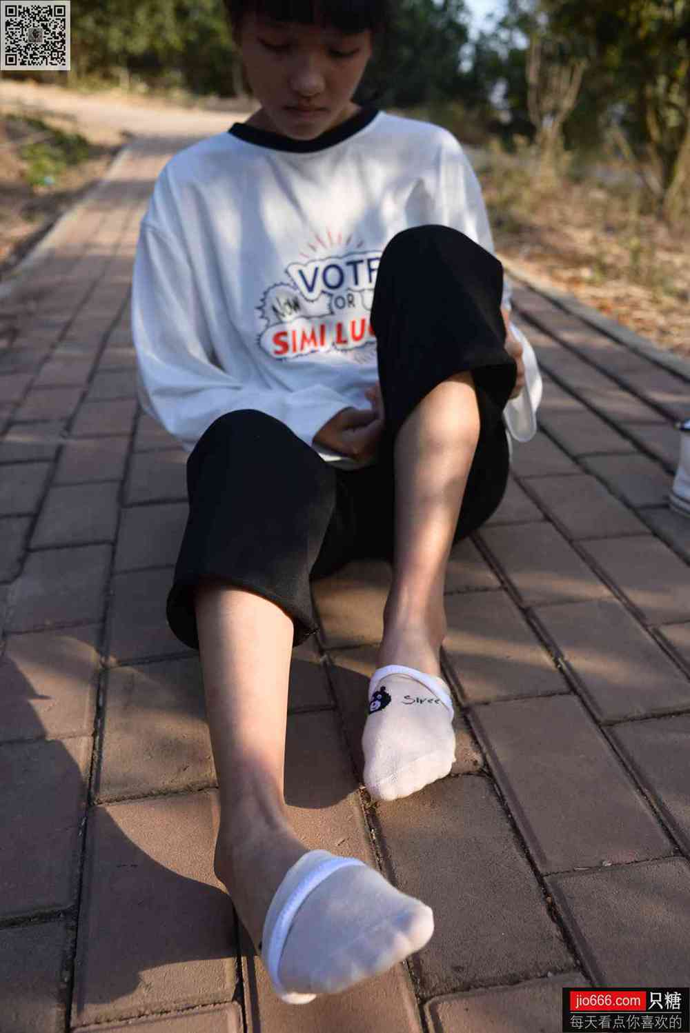 图片[131]-[只糖棉袜]NO.133 点点 没有一个冬天不可逾越[312P] – 速更版-美库