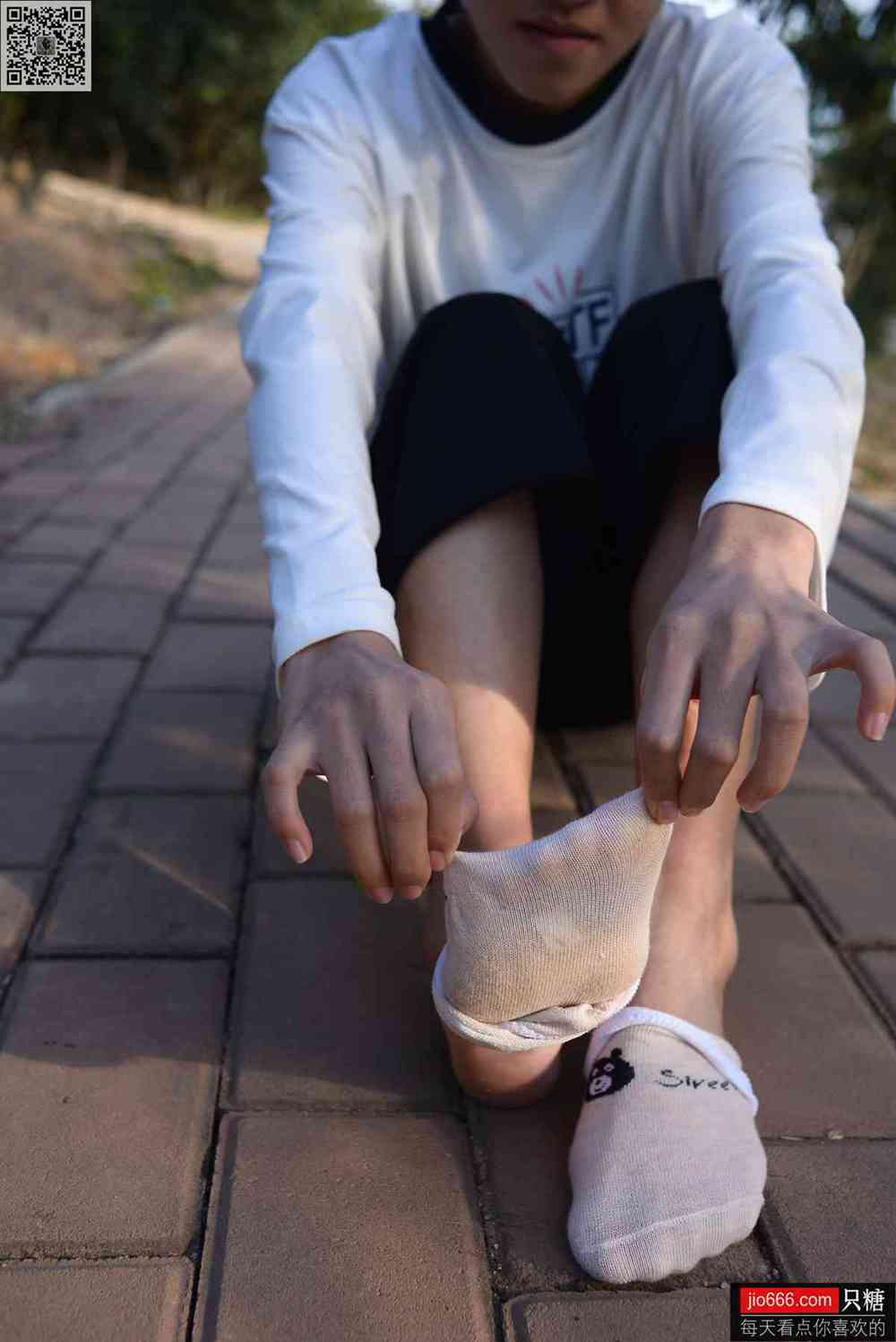 图片[233]-[只糖棉袜]NO.133 点点 没有一个冬天不可逾越[312P] – 速更版-美库