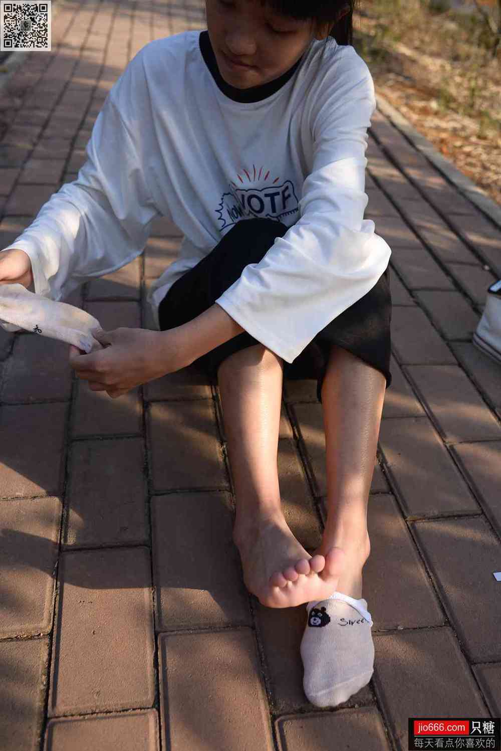 图片[192]-[只糖棉袜]NO.133 点点 没有一个冬天不可逾越[312P] – 速更版-美库