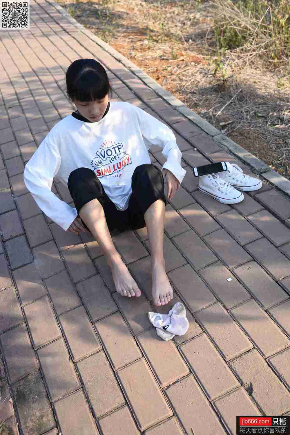 图片[24]-[只糖棉袜]NO.133 点点 没有一个冬天不可逾越[312P] – 速更版-美库