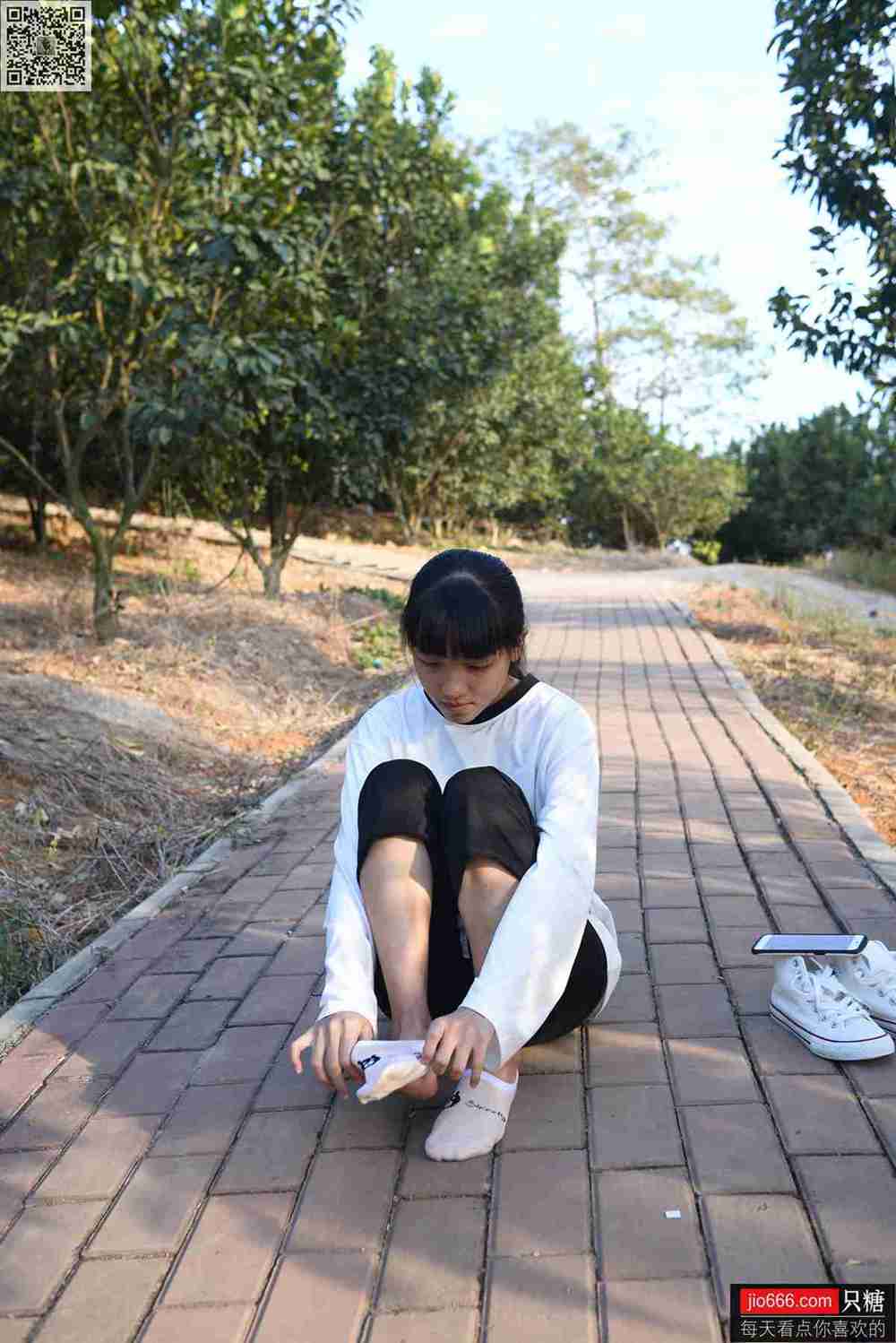 图片[125]-[只糖棉袜]NO.133 点点 没有一个冬天不可逾越[312P] – 速更版-美库