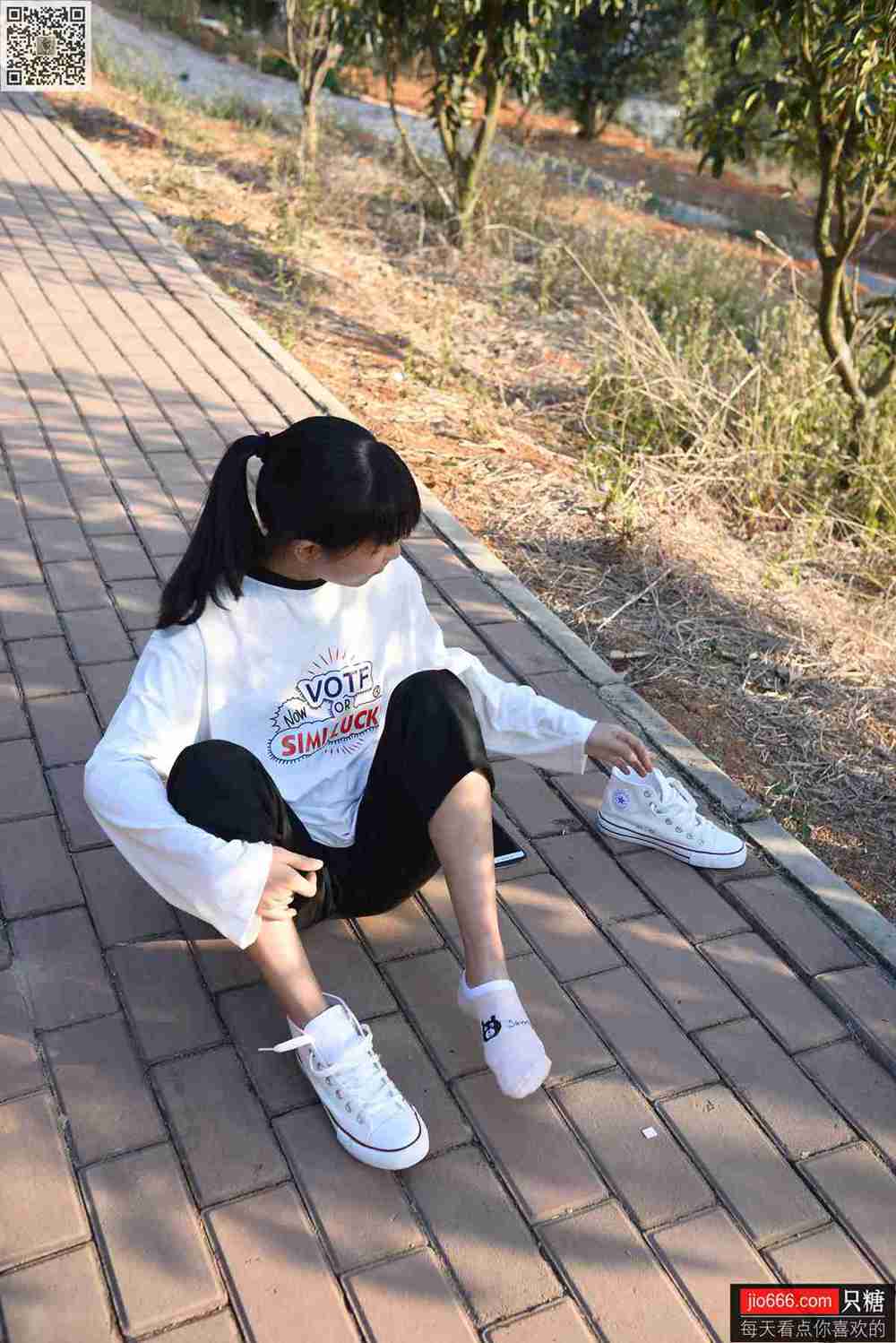 图片[124]-[只糖棉袜]NO.133 点点 没有一个冬天不可逾越[312P] – 速更版-美库