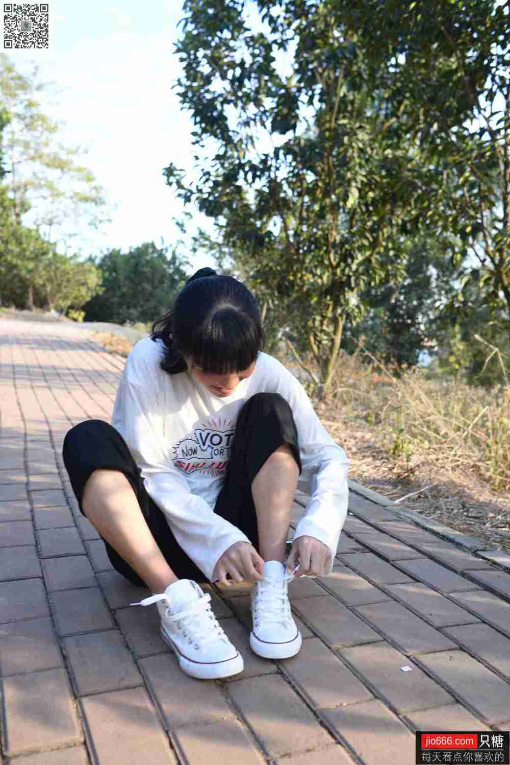 图片[109]-[只糖棉袜]NO.133 点点 没有一个冬天不可逾越[312P] – 速更版-美库