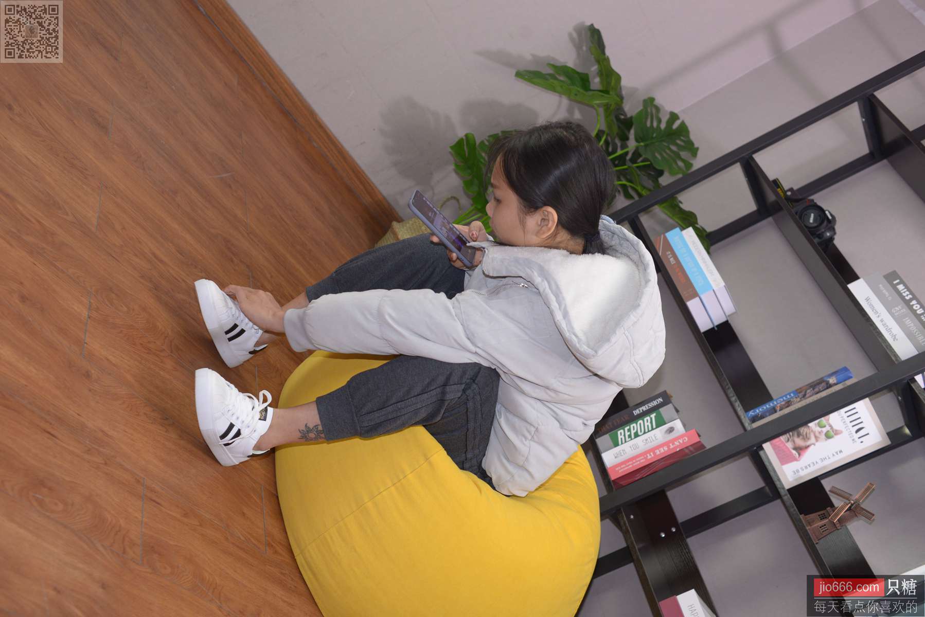 图片[60]-[只糖棉袜]NO.137 橙兔 所幸仍有光[216P] – 速更版-美库