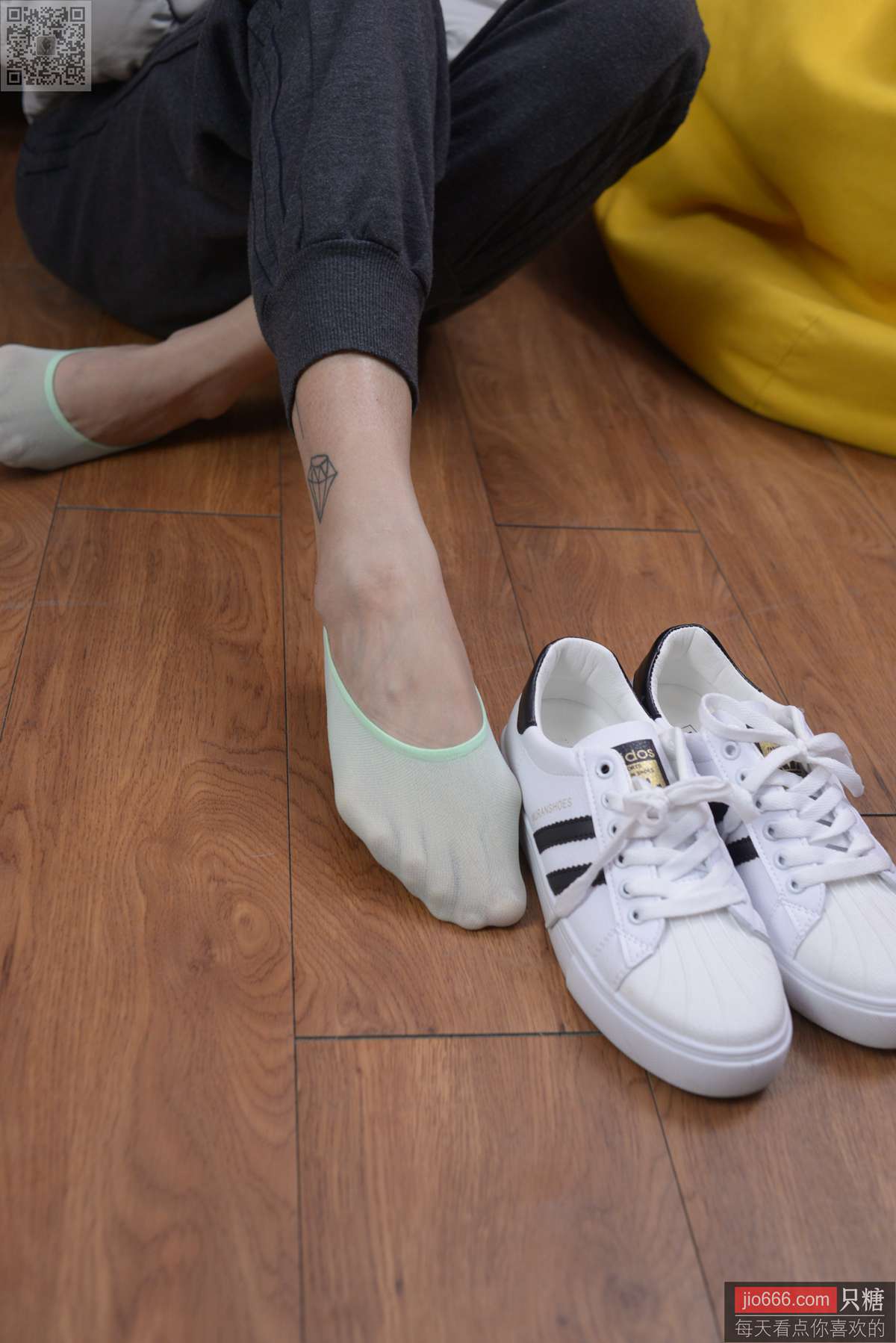 图片[102]-[只糖棉袜]NO.137 橙兔 所幸仍有光[216P] – 速更版-美库