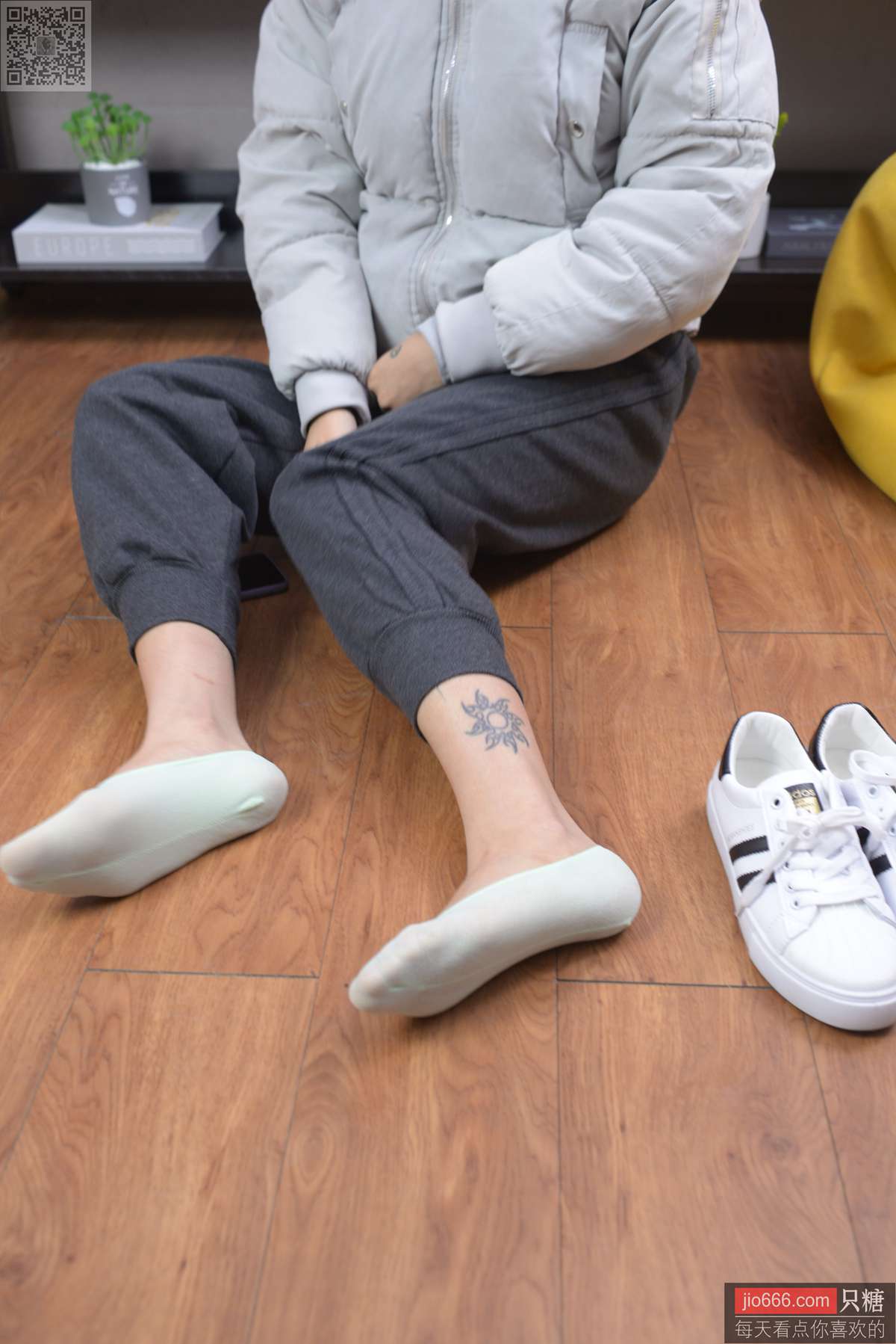 图片[97]-[只糖棉袜]NO.137 橙兔 所幸仍有光[216P] – 速更版-美库