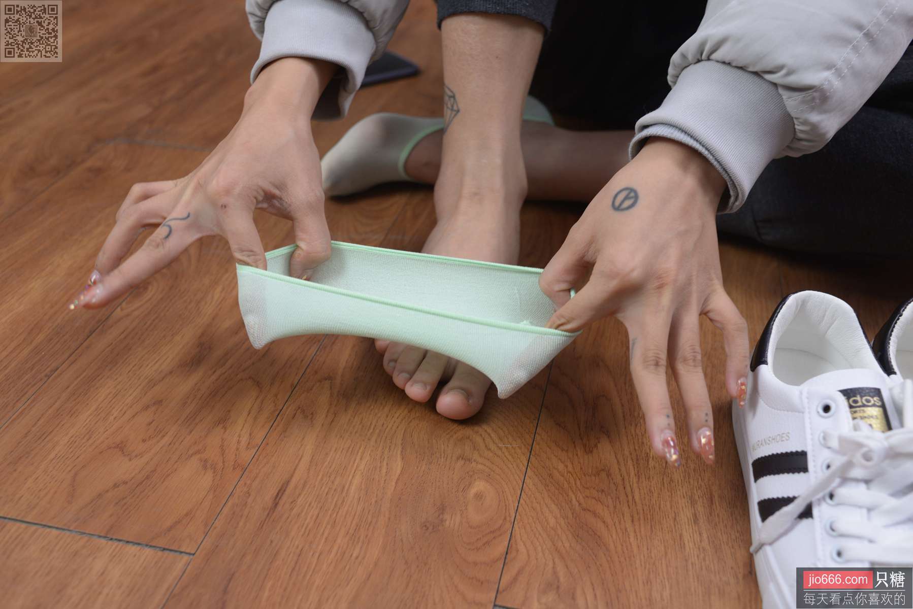 图片[50]-[只糖棉袜]NO.137 橙兔 所幸仍有光[216P] – 速更版-美库