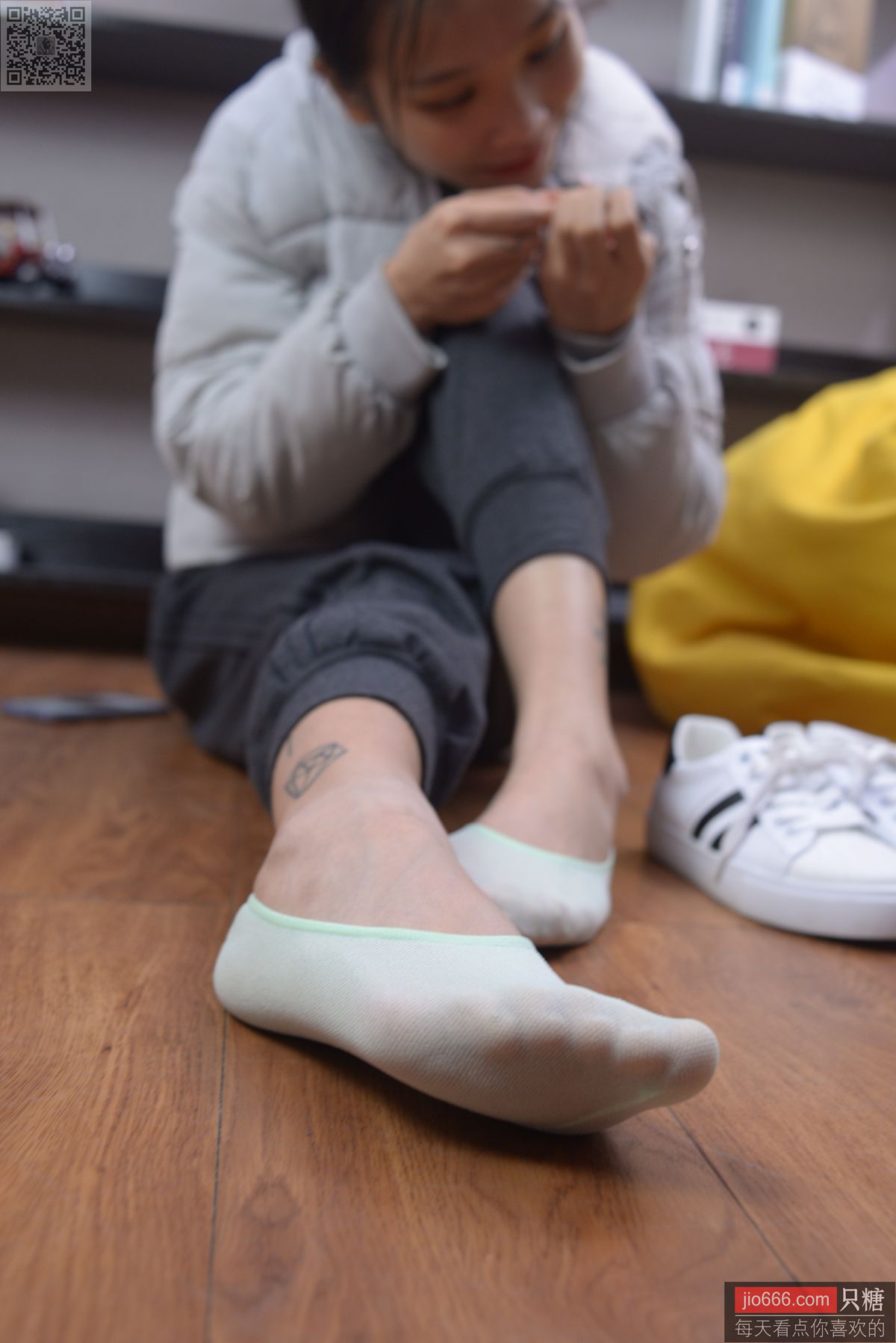 图片[25]-[只糖棉袜]NO.137 橙兔 所幸仍有光[216P] – 速更版-美库