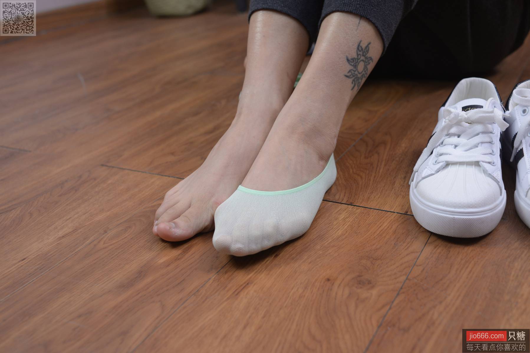 图片[114]-[只糖棉袜]NO.137 橙兔 所幸仍有光[216P] – 速更版-美库