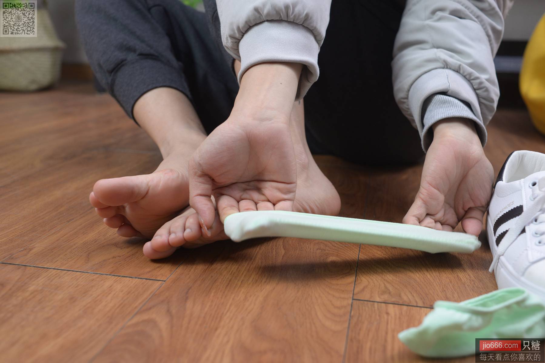 图片[185]-[只糖棉袜]NO.137 橙兔 所幸仍有光[216P] – 速更版-美库