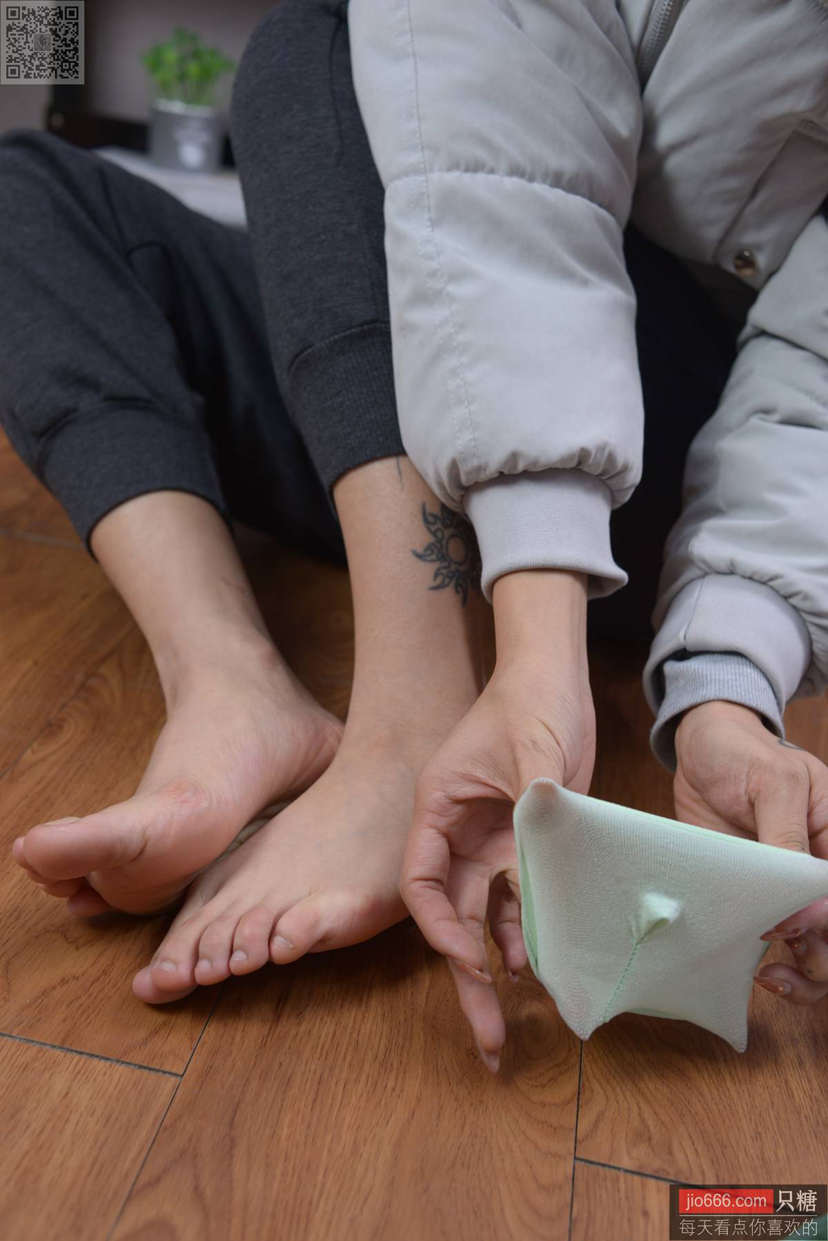 图片[69]-[只糖棉袜]NO.137 橙兔 所幸仍有光[216P] – 速更版-美库