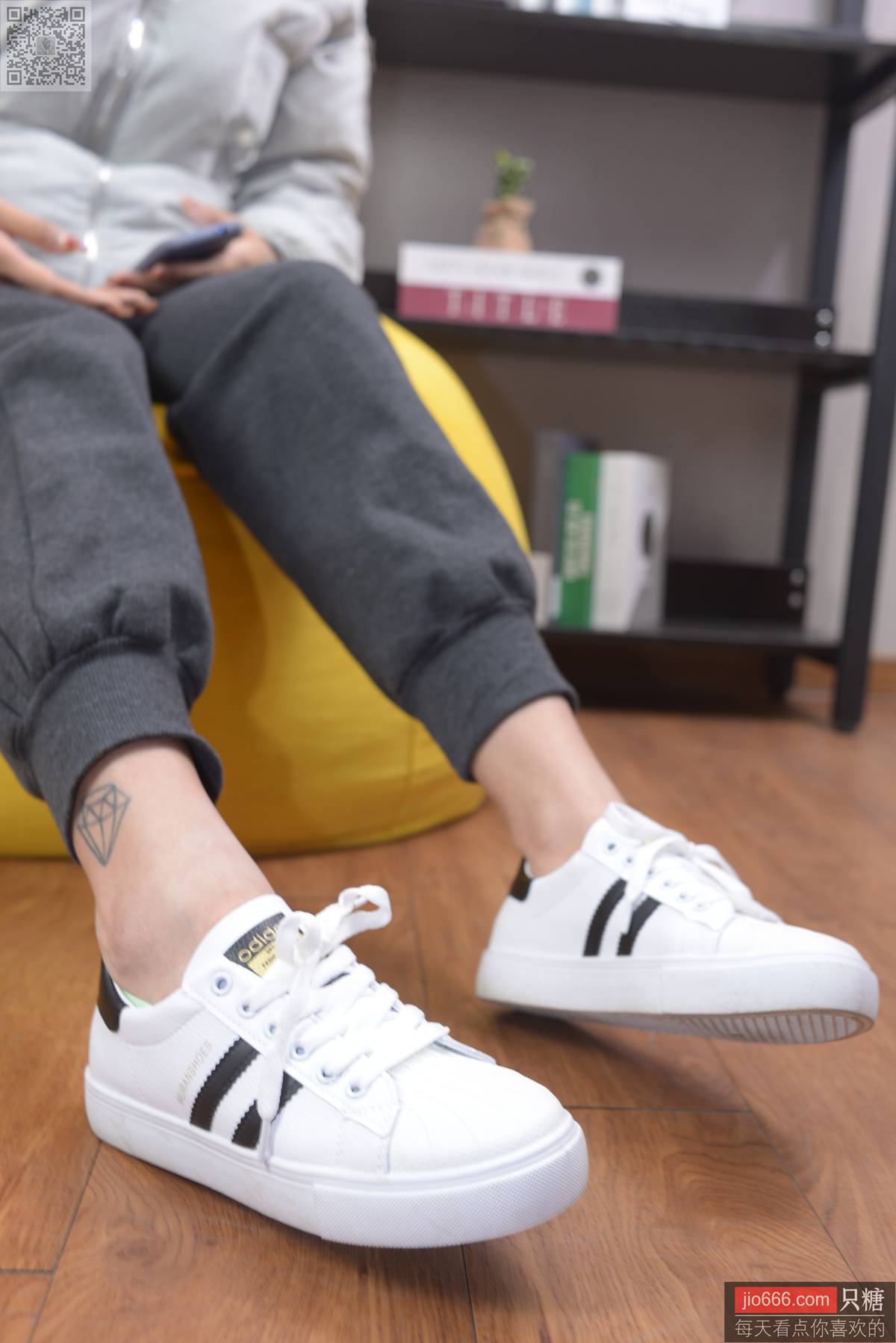 图片[171]-[只糖棉袜]NO.137 橙兔 所幸仍有光[216P] – 速更版-美库