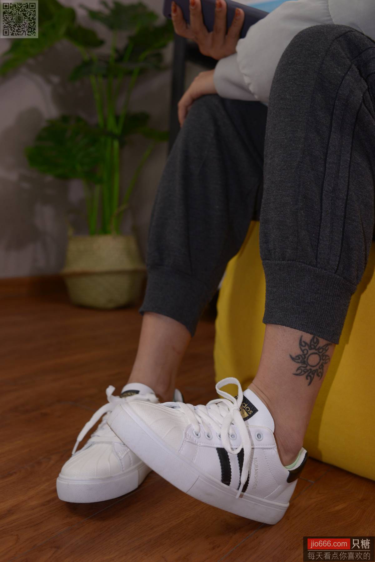 图片[168]-[只糖棉袜]NO.137 橙兔 所幸仍有光[216P] – 速更版-美库