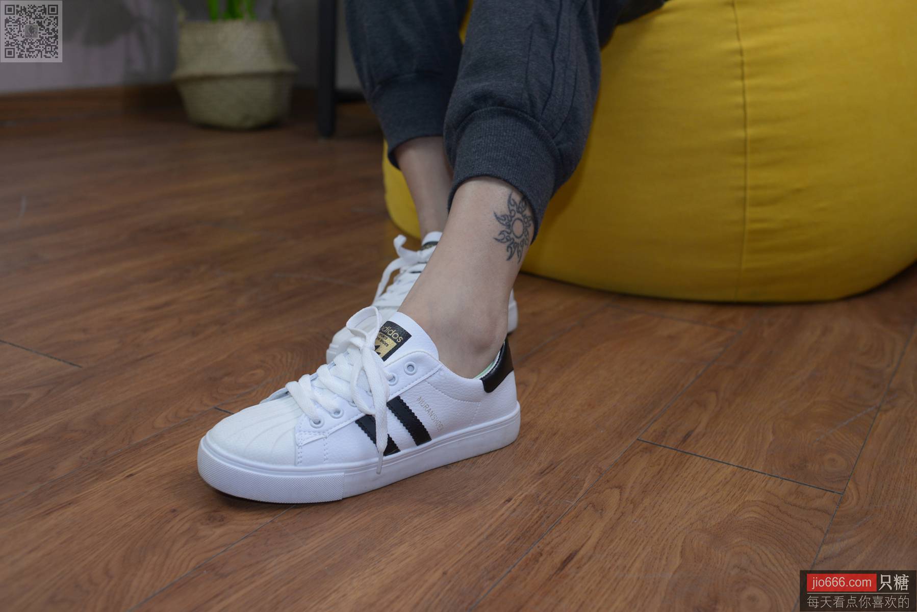 图片[218]-[只糖棉袜]NO.137 橙兔 所幸仍有光[216P] – 速更版-美库