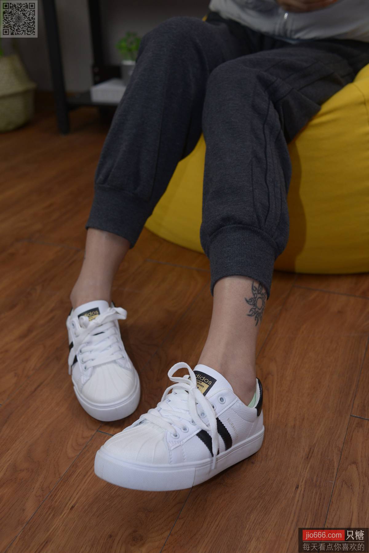 图片[29]-[只糖棉袜]NO.137 橙兔 所幸仍有光[216P] – 速更版-美库