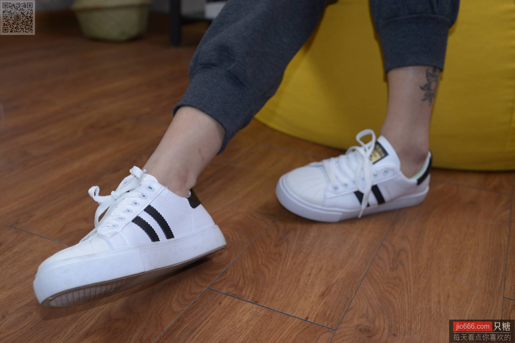 图片[216]-[只糖棉袜]NO.137 橙兔 所幸仍有光[216P] – 速更版-美库