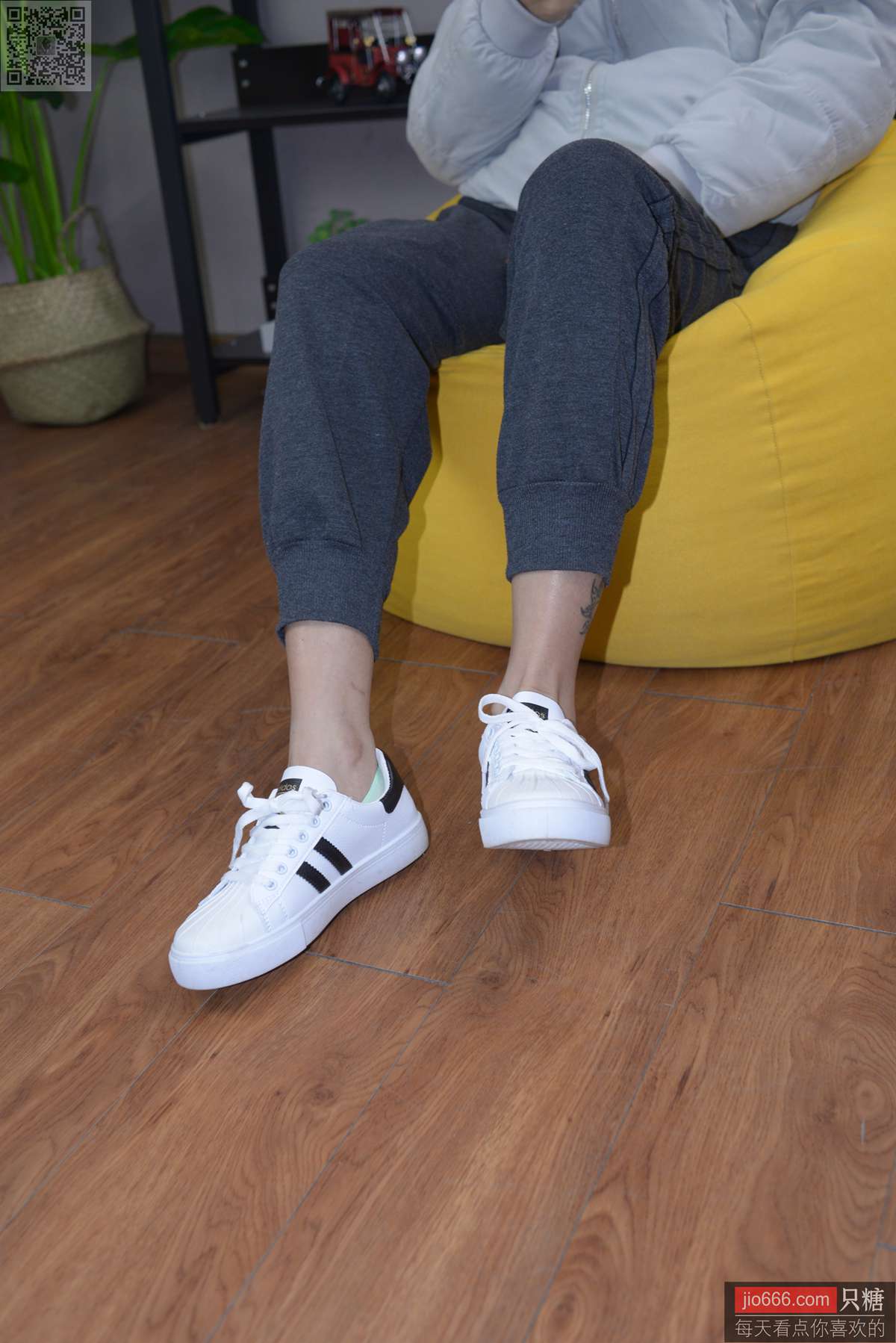 图片[182]-[只糖棉袜]NO.137 橙兔 所幸仍有光[216P] – 速更版-美库