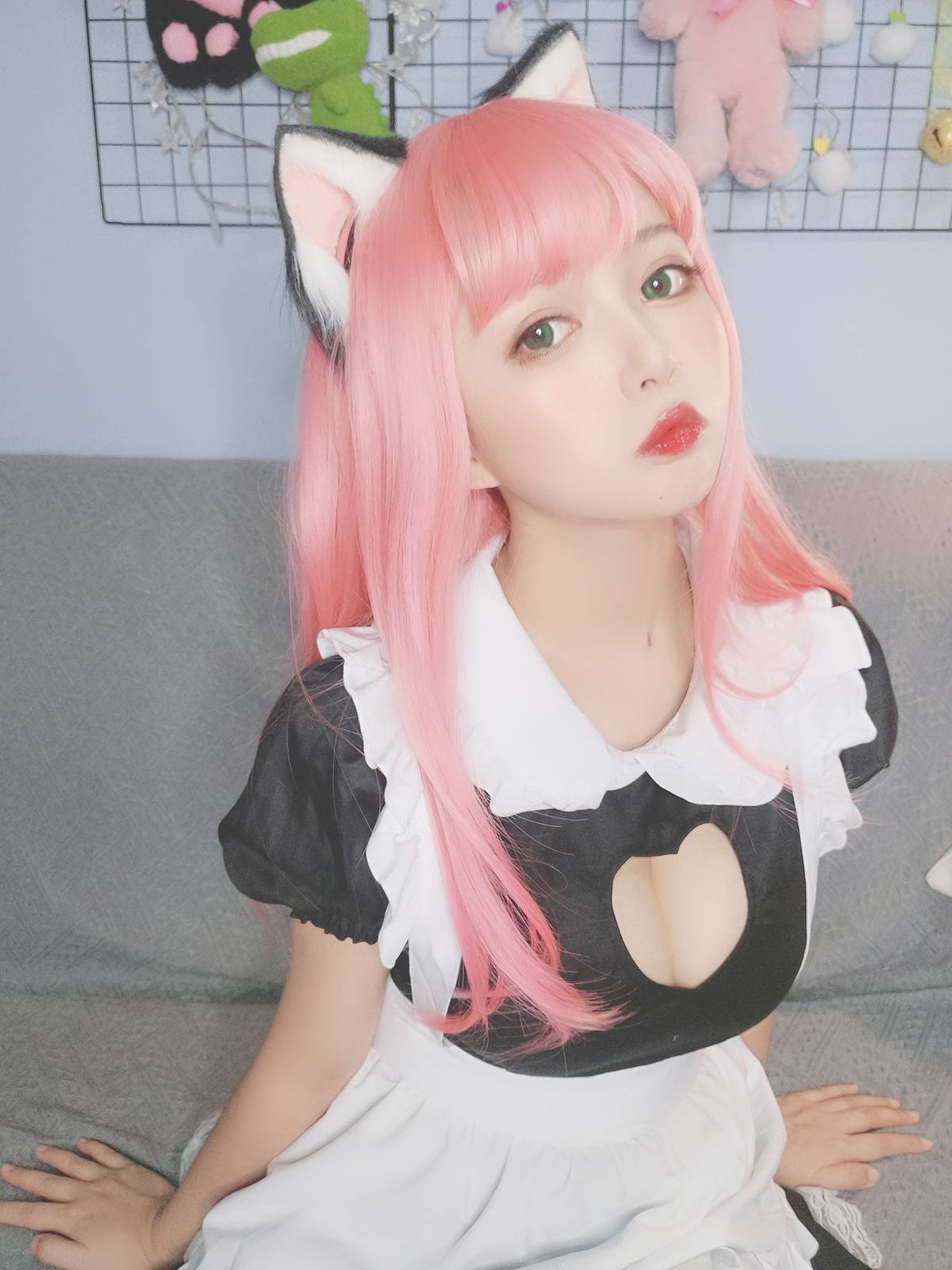 大眼萌妹@黑猫猫OvO – 猫女仆自拍[13P] - 速更版-艺库