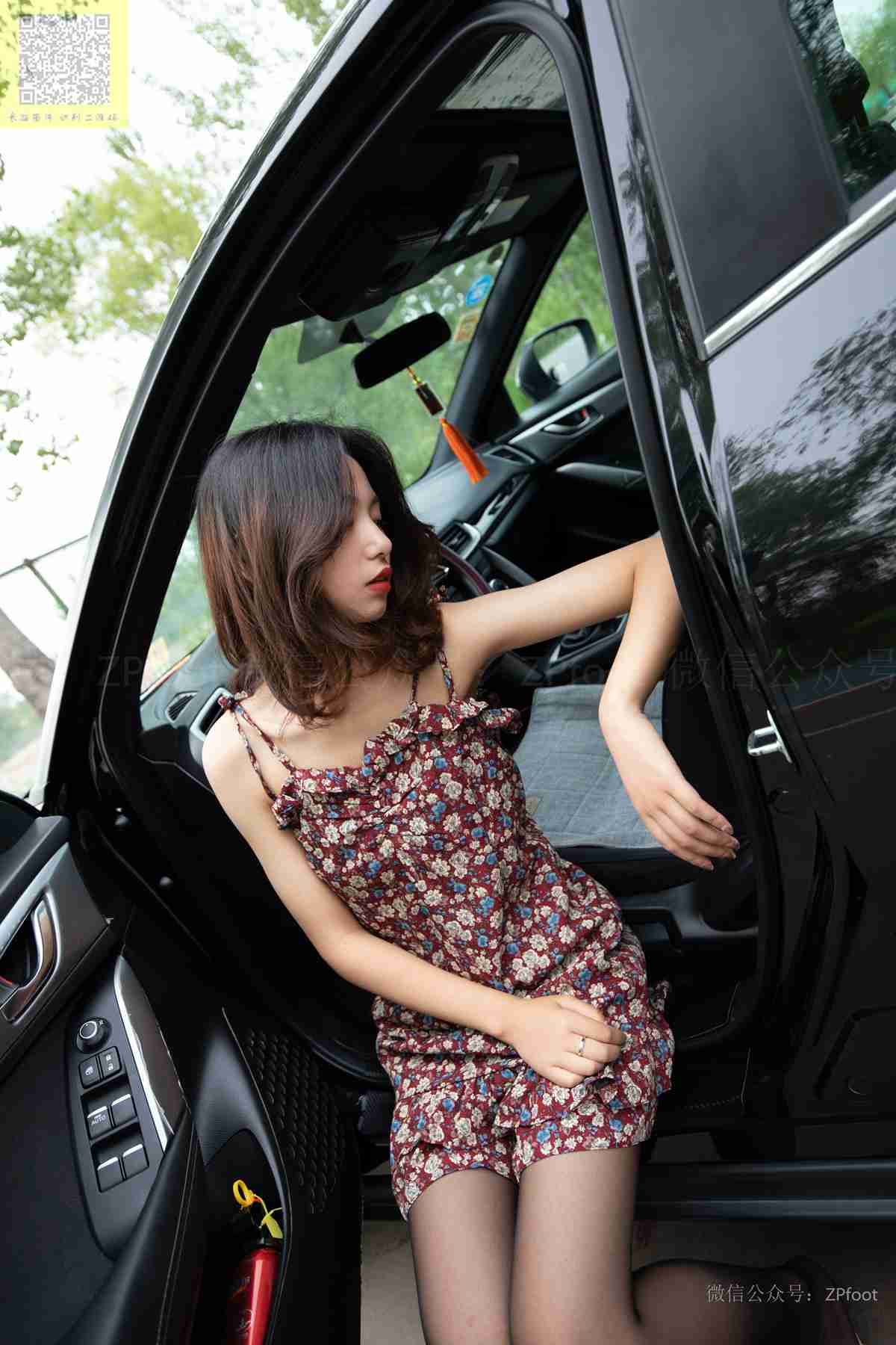 图片[39]-[LSS山茶摄影]NO.199 丝袜穿搭42[84P] – 速更版-美库