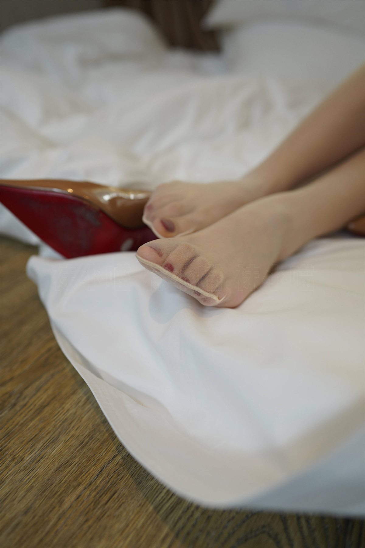 图片[64]-[kittyWawa袜小喵] KT265 《蕾丝与白裙》 [99P] – 速更版-美库