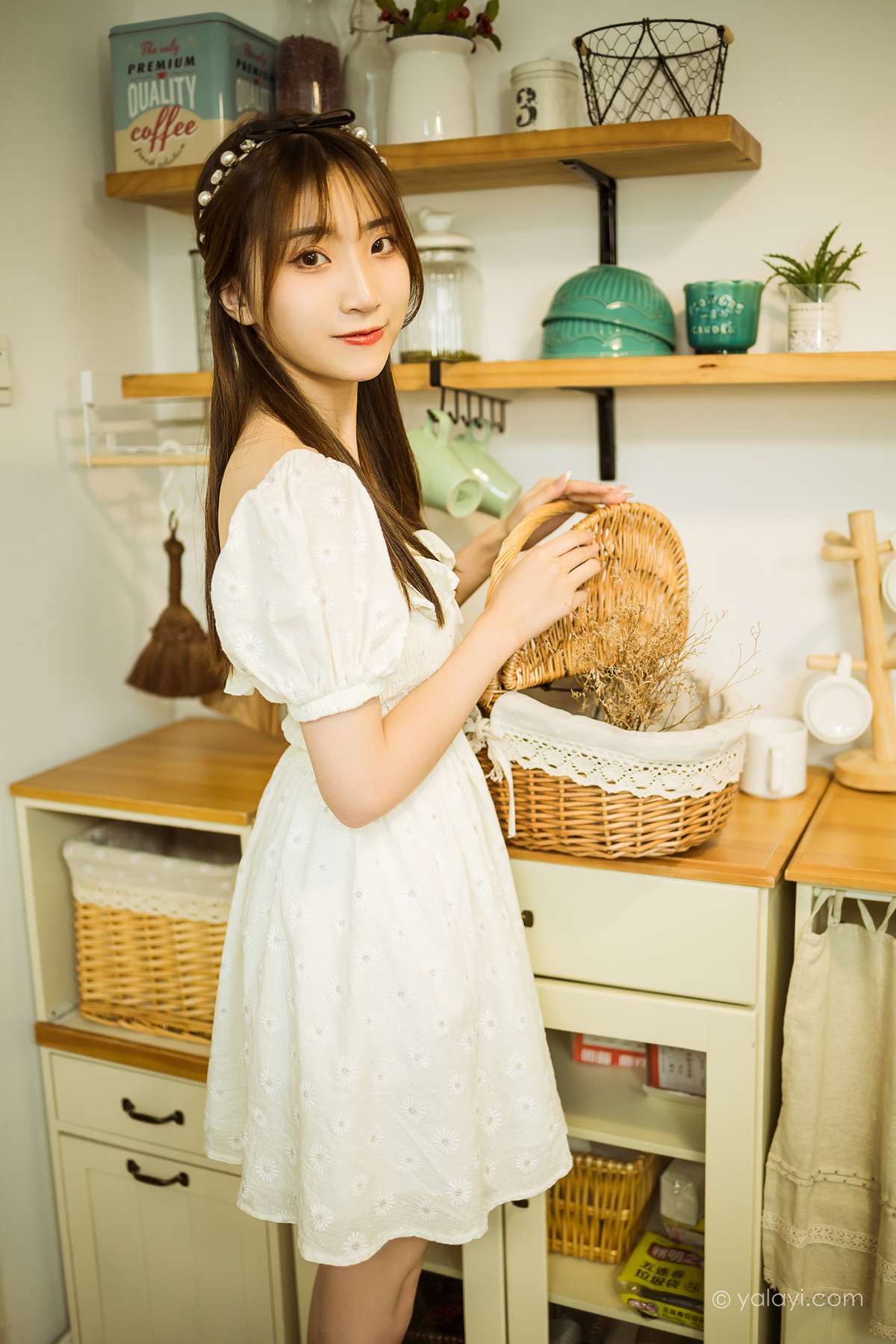 [YALAYI雅拉伊]2020.11.17 NO.727 甜美女友爱花艺 小乔 在线浏览 – 优选-优选资源网