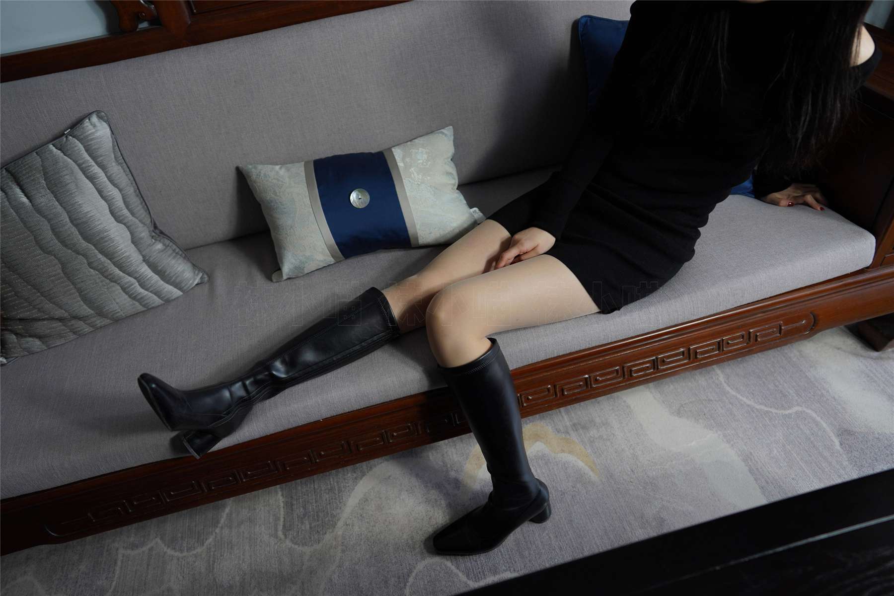 图片[48]-[kittyWawa袜小喵] KT264 《黑短裙与靴》[100P] – 速更版-美库