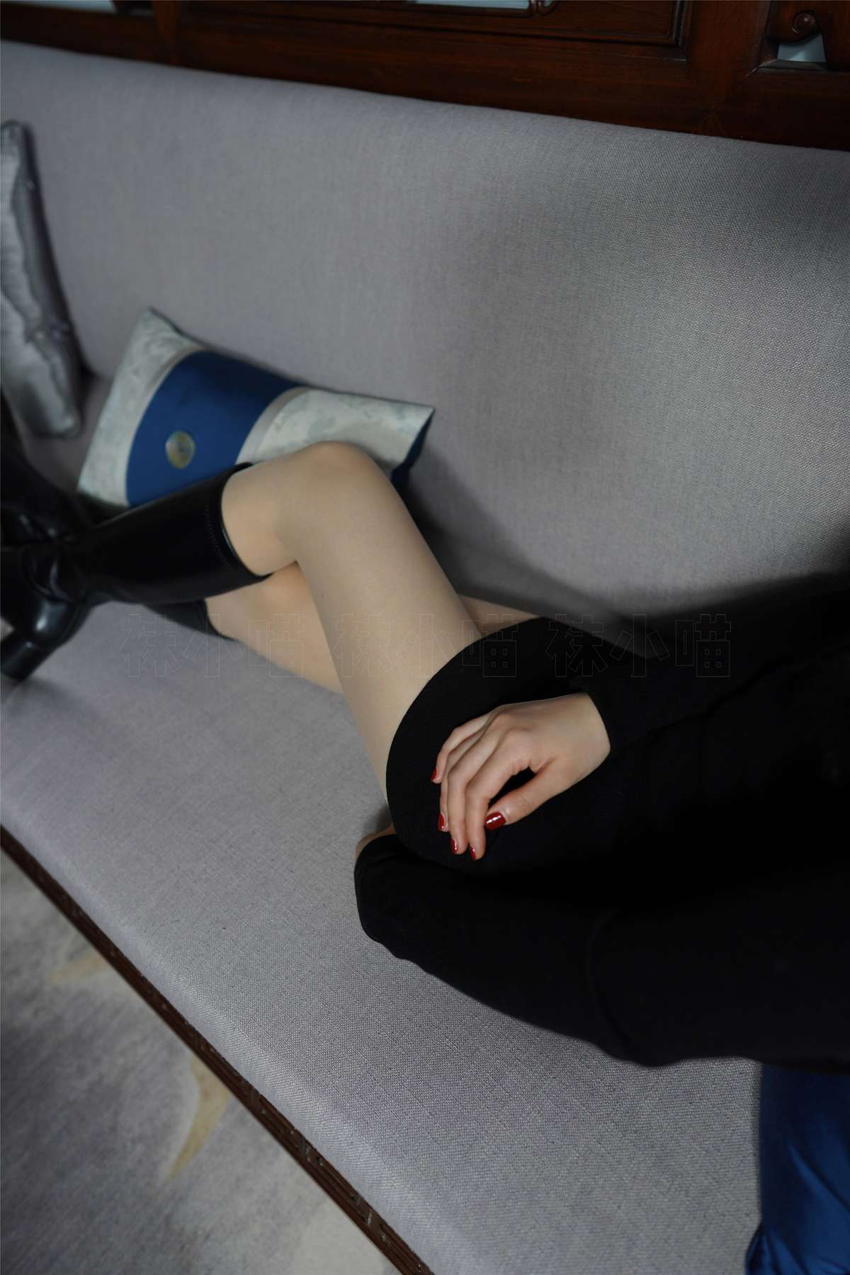 图片[59]-[kittyWawa袜小喵] KT264 《黑短裙与靴》[100P] – 速更版-美库