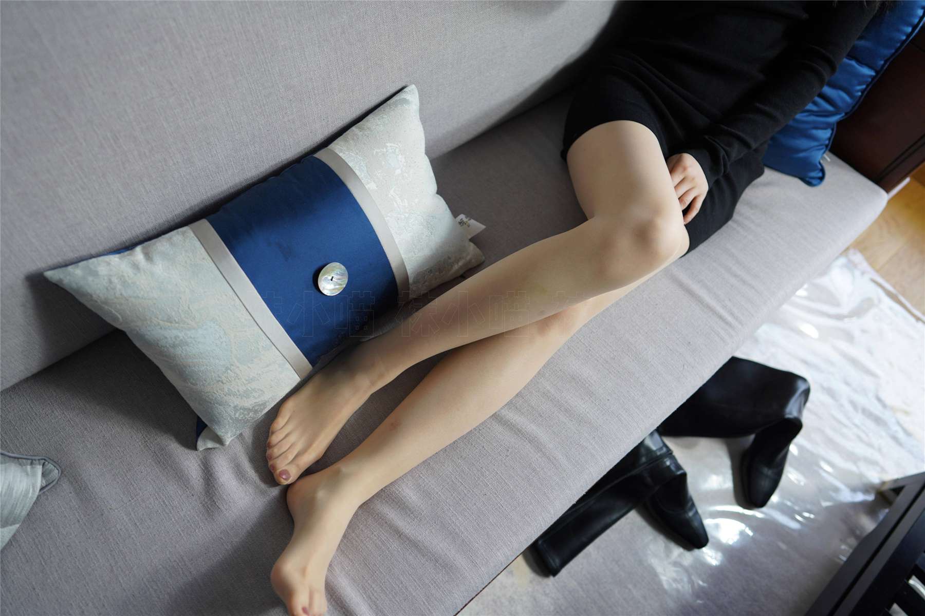 图片[87]-[kittyWawa袜小喵] KT264 《黑短裙与靴》[100P] – 速更版-美库