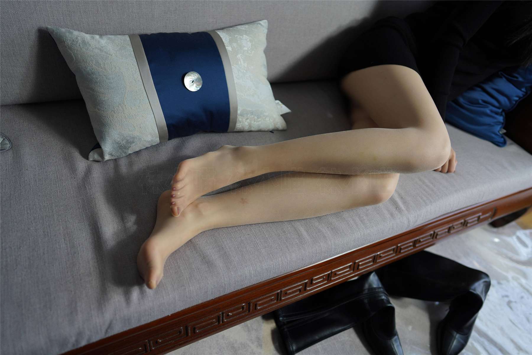 图片[10]-[kittyWawa袜小喵] KT264 《黑短裙与靴》[100P] – 速更版-美库